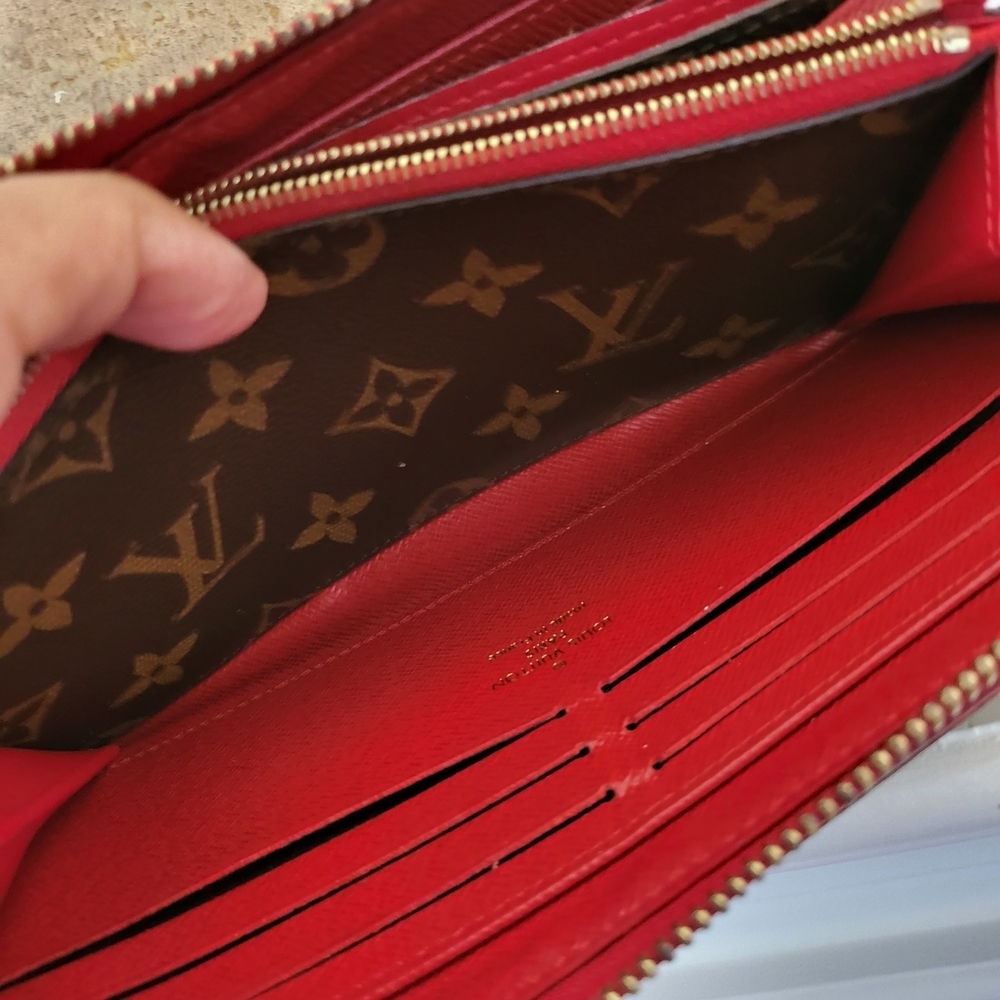 LOUIS VUITTON Monogram Retiro Zippy Wallet Cherry..Authentic.. - Picture 8 of 14